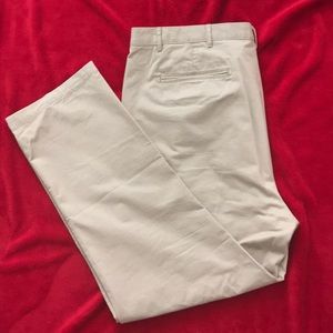 Men’s Khaki pants. Size 46/32